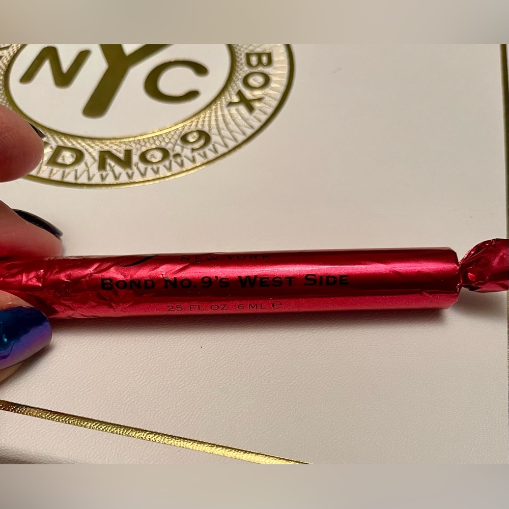 Bond No.9 West Side -Eau De New York 0.25 Perfect purse size for traveling